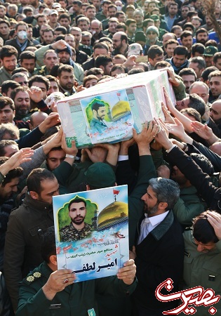 گزارش تصویری تشییع شهید لطفی در ستاد فرماندهی کل سپاه گزارش تصویری تشییع شهید لطفی در ستاد فرماندهی کل سپاه