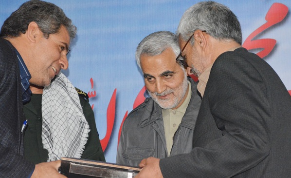گزارش تصویری از حضور حاج قاسم در اولین سالروز شهادت سردار الله‌دادی