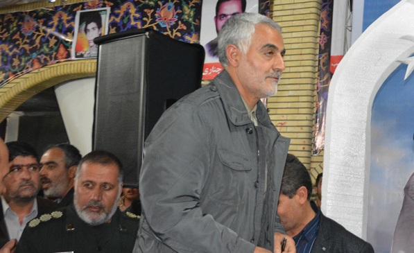 گزارش تصویری از حضور حاج قاسم در اولین سالروز شهادت سردار الله‌دادی