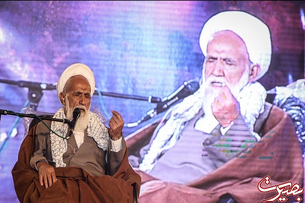 گزارش تصویری// اختتامیه جشنواره ملی سرزمین نور برگزار شد