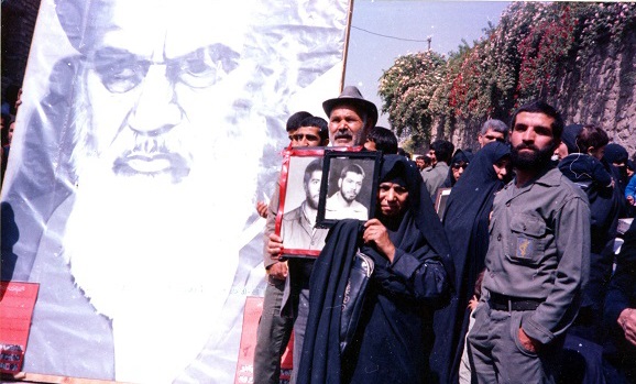 ماجرای عهد ابوالقاسم با دوستانش/ شهیدی که نوشت آمریکا هیچ غلطی نمی تواند بکند ماجرای عهد ابوالقاسم با دوستانش/ شهیدی که نوشت آمریکا هیچ غلطی نمی تواند بکند