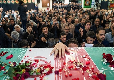 پیکر شهید «علی پاشایی» در گلزار شهدای تهران آرام گرفت پیکر شهید «علی پاشایی» در گلزار شهدای تهران آرام گرفت