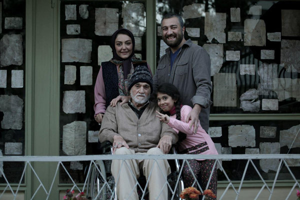 آشنایی با ۲۸ فیلم بخش مسابقه فیلم فجر ۳۵/ رقابت داغ سینما آغاز شد