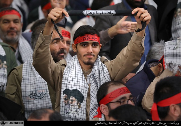 در چالش اقتصادی بعضی اشتباه کردند و اظهار ضعف کردند در چالش اقتصادی بعضی اشتباه کردند و اظهار ضعف کردند