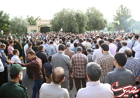 مراسم وداع با پیکر شهید نیکزاد در ستاد کل فرماندهی سپاه+تصاویر