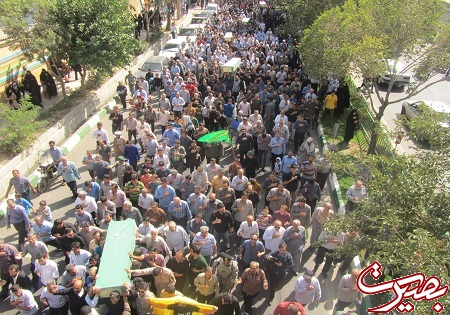 گزارش تصویری تشییع پیکر 5 تن از مدافعان فاطمیون گزارش تصویری تشییع پیکر 5 تن از مدافعان فاطمیون