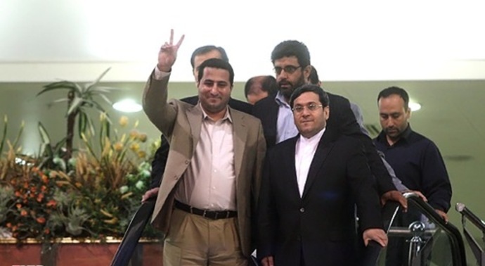 ماجرای اعدام شهرام امیری از نظر مقامات و رسانه های آمریکا ماجرای اعدام شهرام امیری از نظر مقامات و رسانه های آمریکا
