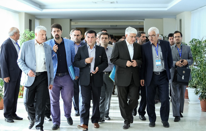 نامزدهای اصلاح طلب در برابر روحانی؛ ضربه‌گیر با ضربه‌زن؟