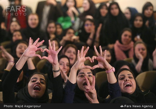 لمپنیسم و دور شدن جامعه زنان از گرایش های مدنی لمپنیسم و دور شدن جامعه زنان از گرایش های مدنی