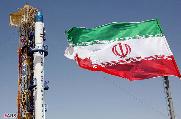 مروری مقایسه ای بر کارکرد حکومت پهلوی با چهار دهه انقلاب اسلامی ایران