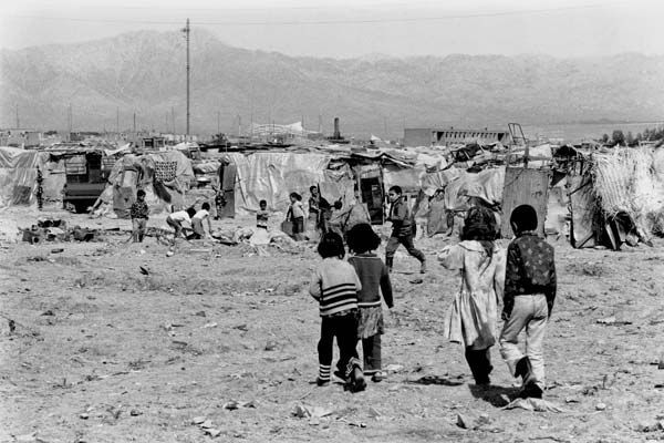 نگاهی کوتاه به وضعیت معیشت مردم در دوران پهلوی نگاهی کوتاه به وضعیت معیشت مردم در دوران پهلوی