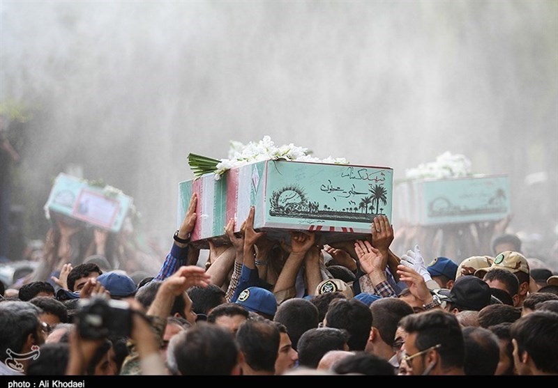 هنوز هم شهید میآورند هنوز هم شهید میآورند