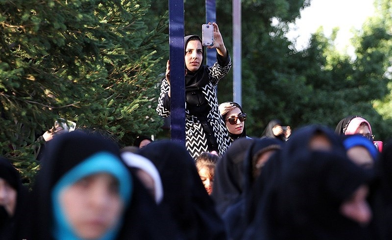 حجاب امری فرهنگی یا سیاسی!