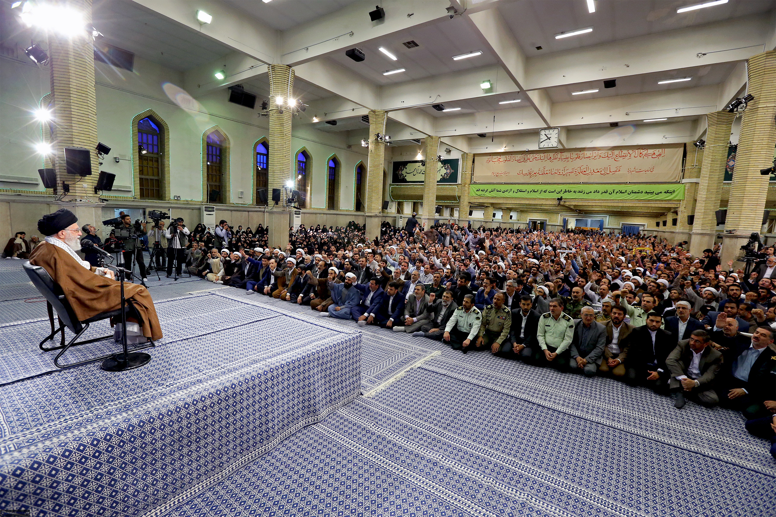 فضای تأثیرگذار بودن رأی مردم و محیط امن کنونی، مرهون نظام جمهوری اسلامی است فضای تأثیرگذار بودن رأی مردم و محیط امن کنونی، مرهون نظام جمهوری اسلامی است