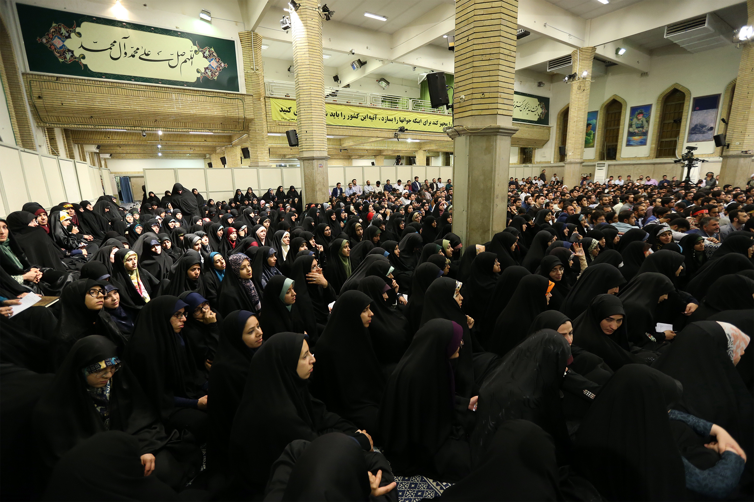 اگر نظام ناکارآمد بود، تا حالا ده بار بلعیده شده بود اگر نظام ناکارآمد بود، تا حالا ده بار بلعیده شده بود