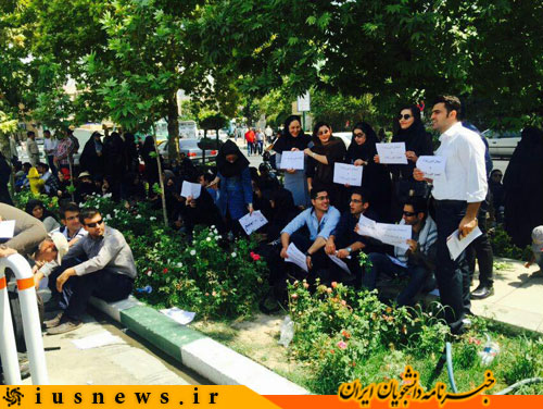 مهندسی فرهنگی پیش نیاز حل بحران بیکاری دانش آموختگان