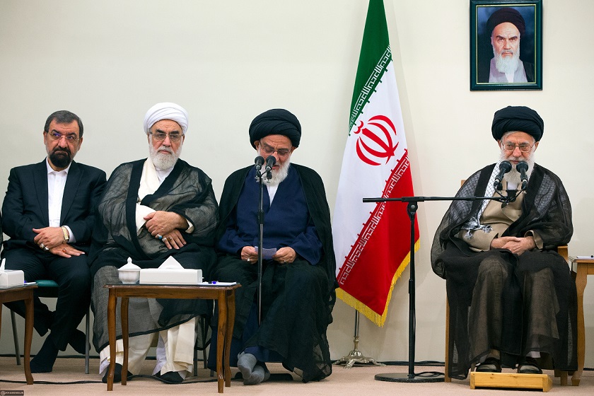 مجمع باید انقلابی بماند/اِعمال مصلحت باید با نگاه بلندمدت و نه روزمره، صورت پذیرد! مجمع باید انقلابی بماند/اِعمال مصلحت باید با نگاه بلندمدت و نه روزمره، صورت پذیرد!