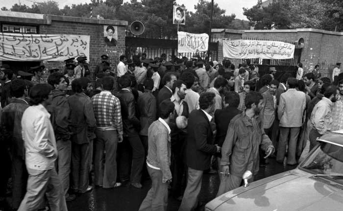 حق با دانشجویان بود! حق با دانشجویان بود!