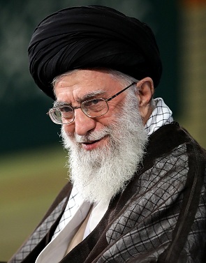 مسئولین بخش های مختلف بایستی مجاهدت خودشان را مضاعف کنند