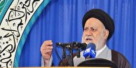 امام جمعه یاسوج از رقاصی و اختلاط در دانشگاه یاسوج به شدت انتقاد کرد.