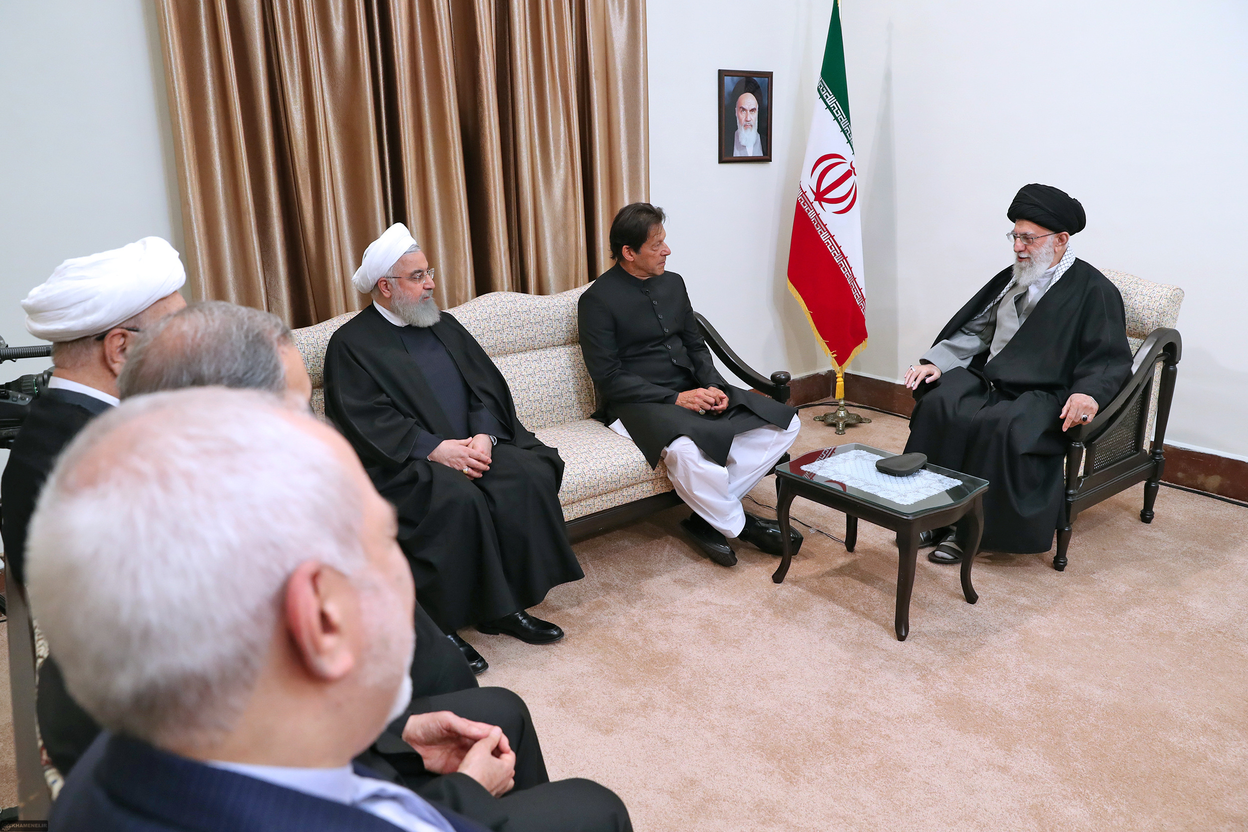 روابط ایران و پاکستان برخلاف میل دشمنان آن باید تقویت شود روابط ایران و پاکستان برخلاف میل دشمنان آن باید تقویت شود