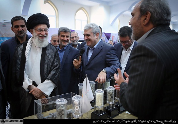 جلوهی درخشان استعداد ایرانی و همّت انقلابی را در این نمایشگاه دیدیم جلوهی درخشان استعداد ایرانی و همّت انقلابی را در این نمایشگاه دیدیم