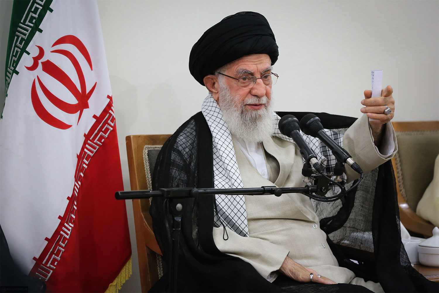 اروپا به تحریمهای آمریکا پایبند ماند؛ باید از آنها قطع امید کرد اروپا به تحریمهای آمریکا پایبند ماند؛ باید از آنها قطع امید کرد