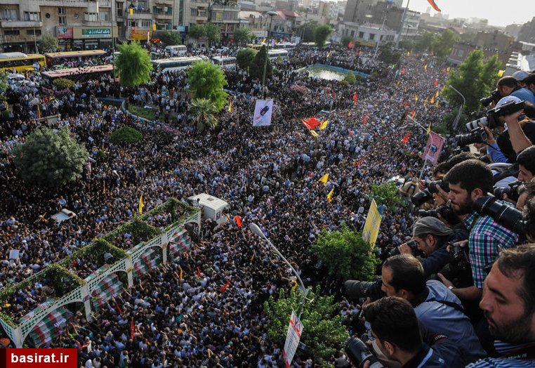 با دستان بسته هم میتوان بر تمام دنیا پیروز شد با دستان بسته هم میتوان بر تمام دنیا پیروز شد