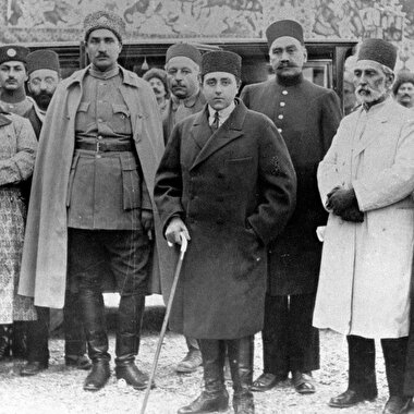 قطب نما 220 / اگر انقلاب نمی شد؟