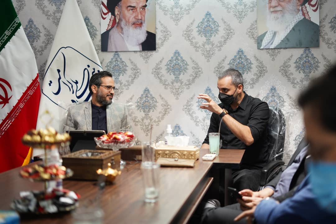دبیرخانه کشوری بنیاد ملی کرامت در مشهد افتتاح شد. دبیرخانه کشوری بنیاد ملی کرامت در مشهد افتتاح شد.
