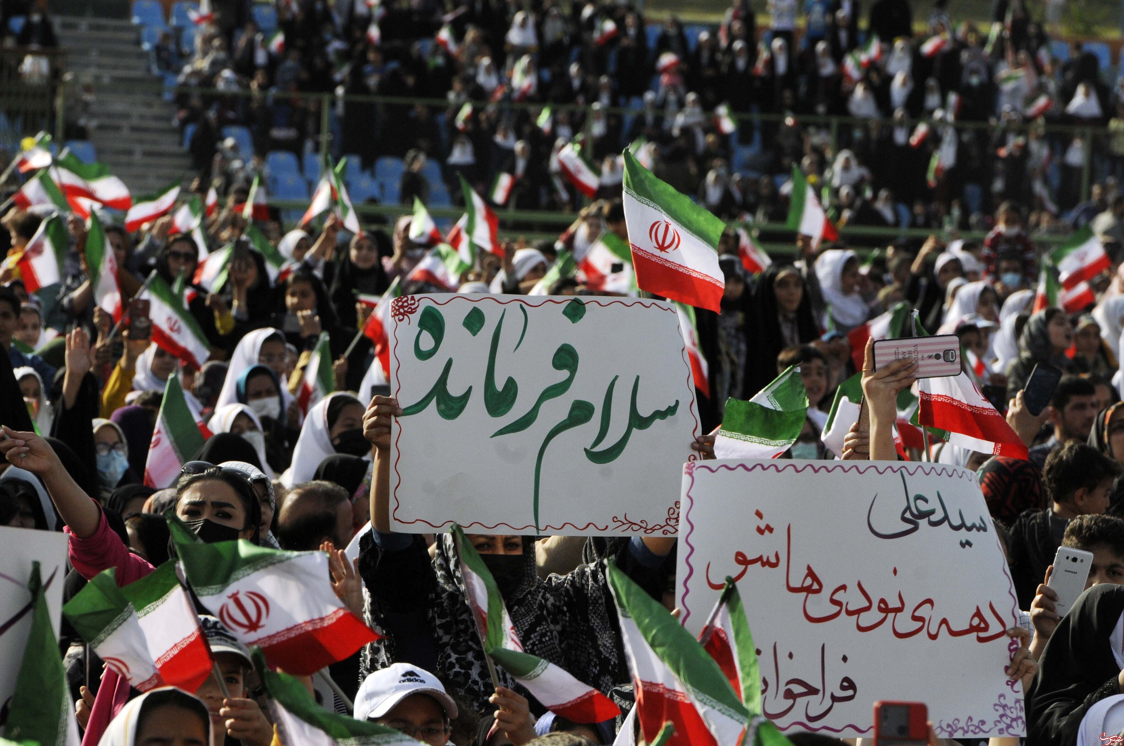 سلام فرمانده در پشت درب های کاخ سفید سلام فرمانده در پشت درب های کاخ سفید