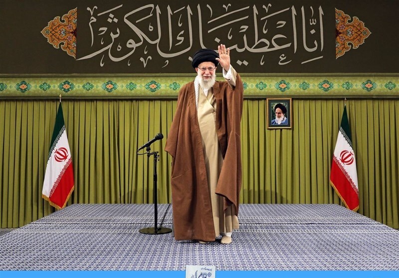 رهبر معظم انقلاب: امروز بار جهاد تبیین بر دوش مداحان اهلبیت است رهبر معظم انقلاب: امروز بار جهاد تبیین بر دوش مداحان اهلبیت است