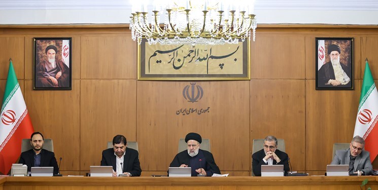 دستور رئیسی به مسئولان برای رسیدگی فوری و جدی به امور خانواده شهدای کرمان دستور رئیسی به مسئولان برای رسیدگی فوری و جدی به امور خانواده شهدای کرمان