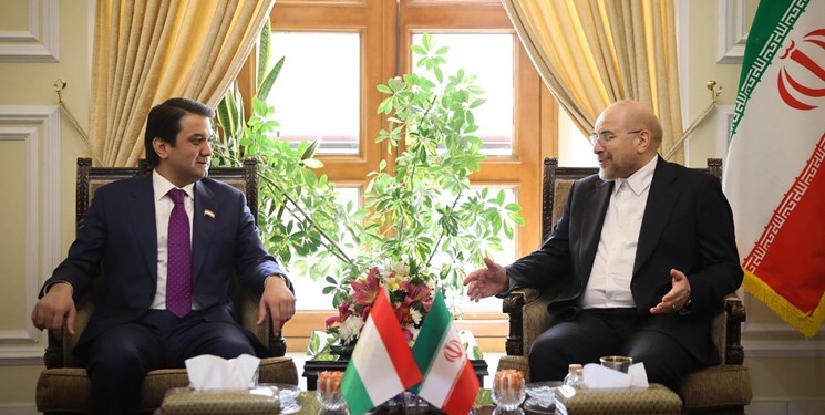 قالیباف در دیدار رئیس مجلس ملی تاجیکستان: ریشه وقوع حادثه تروریستی کرمان نتیجه فعالیت داعش در افغانستان است قالیباف در دیدار رئیس مجلس ملی تاجیکستان: ریشه وقوع حادثه تروریستی کرمان نتیجه فعالیت داعش در افغانستان است