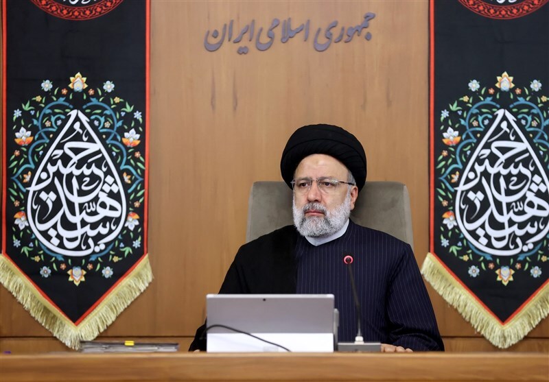 رئیسی: همه منابع ارزی آزاد شده صرف پشتیبانی از رونق تولید خواهد شد رئیسی: همه منابع ارزی آزاد شده صرف پشتیبانی از رونق تولید خواهد شد