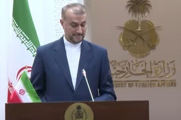 امیرعبداللهیان در ریاض: روابط ایران و عربستان در مسیر درست خود قرار دارد امیرعبداللهیان در ریاض: روابط ایران و عربستان در مسیر درست خود قرار دارد