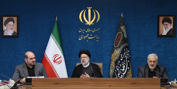 رئیسی: همه مدیران وظایف و ماموریتهای خود برای رونق تولید را دنبال کنند رئیسی: همه مدیران وظایف و ماموریتهای خود برای رونق تولید را دنبال کنند