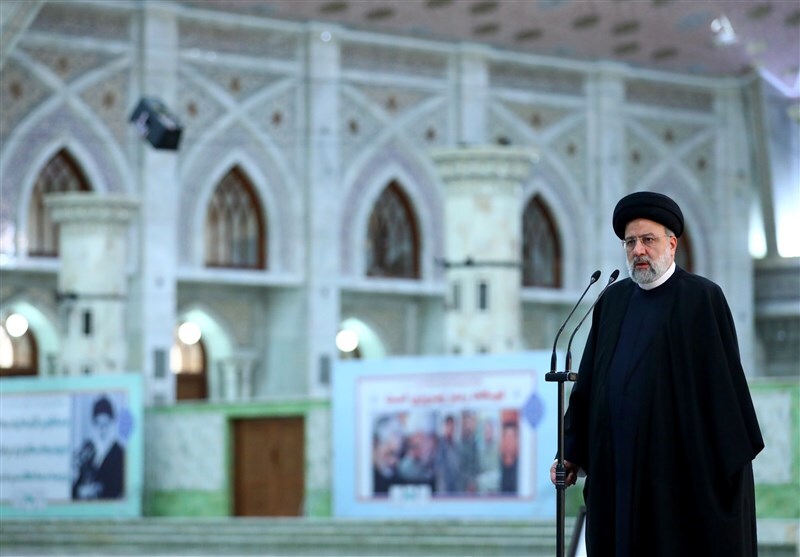 رئیسی: گرهگشایی از کار مردم و تحول در نظامات اداری باید سرلوحه قرار گیرد رئیسی: گرهگشایی از کار مردم و تحول در نظامات اداری باید سرلوحه قرار گیرد