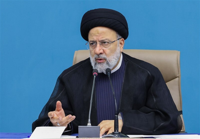 رئیسی: تمرکز بر بهبود معیشت مردم از اولویتهای اصلی دولت است رئیسی: تمرکز بر بهبود معیشت مردم از اولویتهای اصلی دولت است