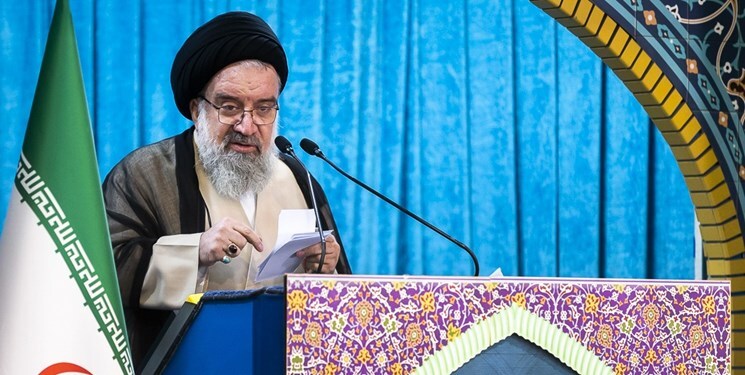 آیتالله خاتمی: دشمن در پی تخریب وحدت ملی و تضعیف امنیت کشور است آیتالله خاتمی: دشمن در پی تخریب وحدت ملی و تضعیف امنیت کشور است