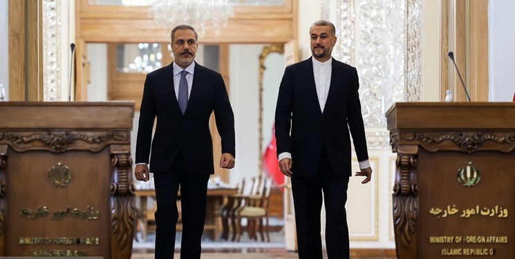 امیرعبداللهیان در گفتوگو با همتای ترکیهای: حرکت امروز مقاومت نتیجه جنایات مستمر صهیونیستهاست امیرعبداللهیان در گفتوگو با همتای ترکیهای: حرکت امروز مقاومت نتیجه جنایات مستمر صهیونیستهاست