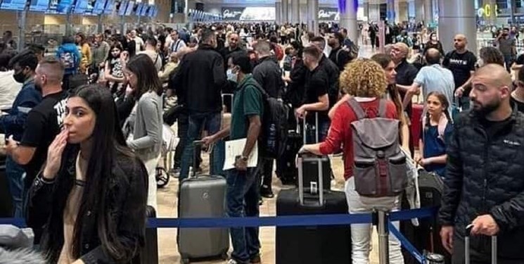 ازدحام صهیونیستها در فرودگاه «بن گوریون» برای فرار از اراضی اشغالی ازدحام صهیونیستها در فرودگاه «بن گوریون» برای فرار از اراضی اشغالی