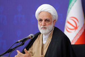 لغزیدن در حوزه غذا و دارو بسیار گران تمام میشود/ در کار مردم گرهای نیندازیم که نشود آن را باز کرد لغزیدن در حوزه غذا و دارو بسیار گران تمام میشود/ در کار مردم گرهای نیندازیم که نشود آن را باز کرد