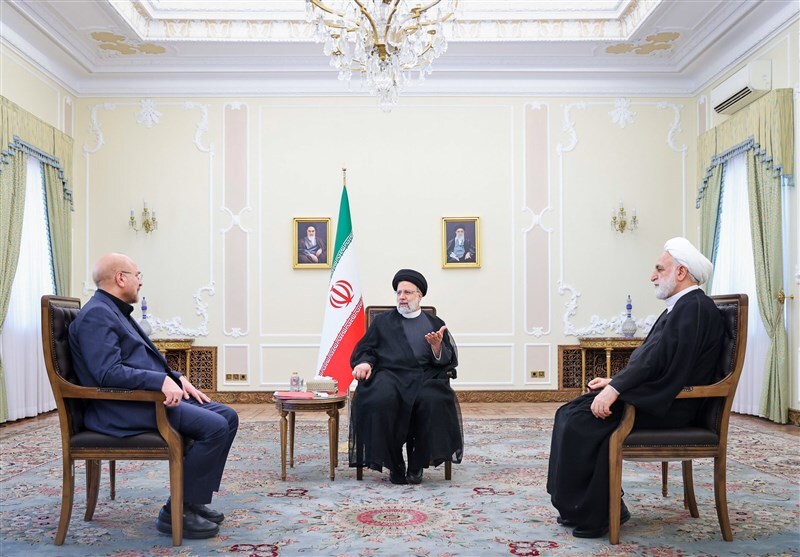 تاکید سران قوا بر تسریع در فروش املاک مازاد بانکها و موسسات اعتباری ناتراز تاکید سران قوا بر تسریع در فروش املاک مازاد بانکها و موسسات اعتباری ناتراز