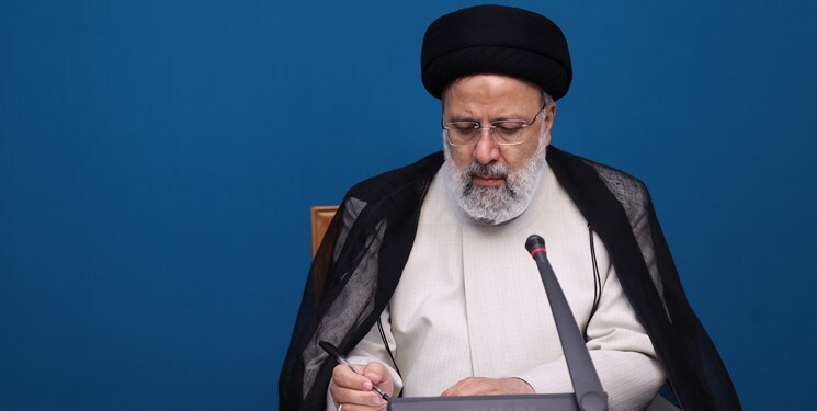 رئیسی: دولت مردمی به حوزه فرهنگ، همچون سایر حوزهها نگاه تحولی داشته است رئیسی: دولت مردمی به حوزه فرهنگ، همچون سایر حوزهها نگاه تحولی داشته است