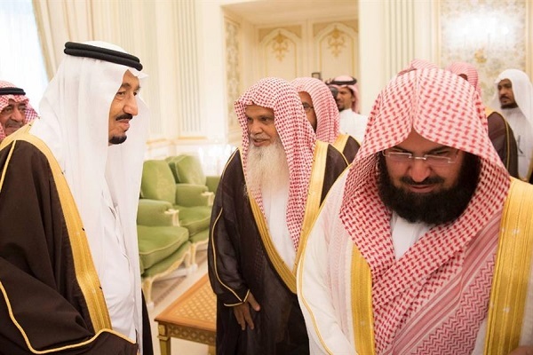 انتقاد سعودیها از سکوت هیئت کبار العلماء انتقاد سعودیها از سکوت هیئت کبار العلماء