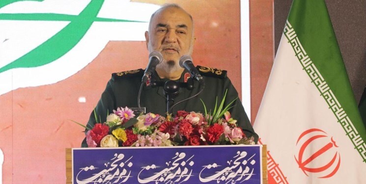 سرلشکر سلامی: جهان بیش از هر زمان دیگری علیه آمریکا متحد است سرلشکر سلامی: جهان بیش از هر زمان دیگری علیه آمریکا متحد است
