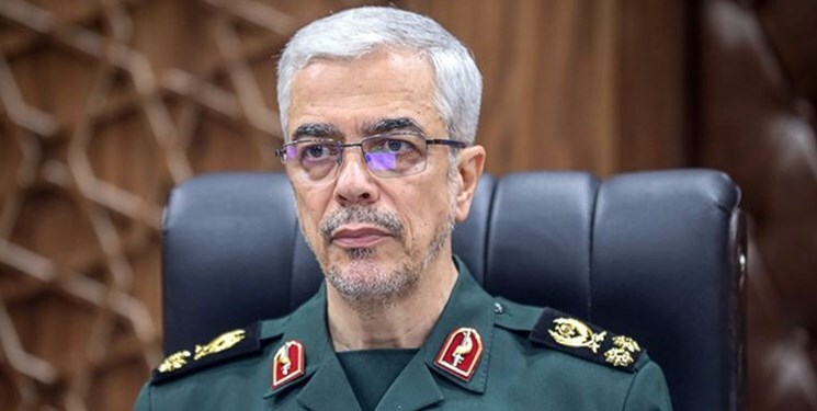 سرلشکر باقری: ملت ایران به الگویی موفق برای ملتهای آزاده جهان بدل شده است سرلشکر باقری: ملت ایران به الگویی موفق برای ملتهای آزاده جهان بدل شده است