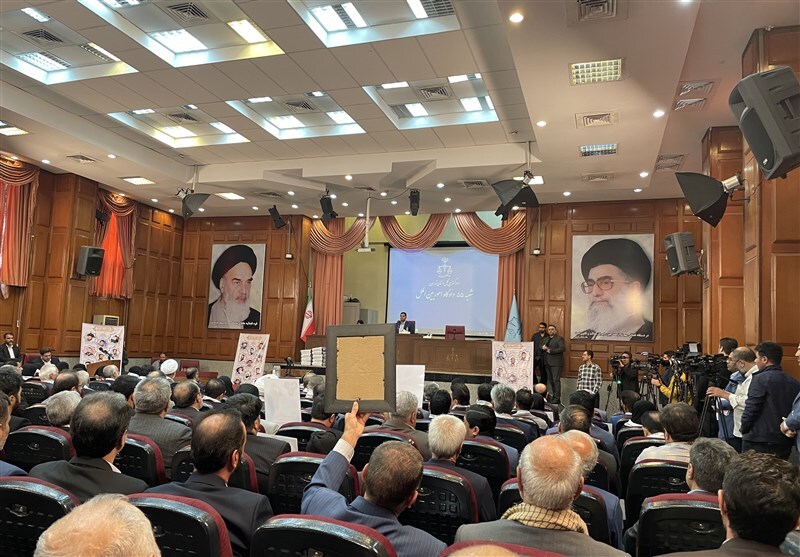 برگزاری نخستین دادگاه رسیدگی به دادخواهی خواهی خانوادههای شهدای حرم برگزاری نخستین دادگاه رسیدگی به دادخواهی خواهی خانوادههای شهدای حرم
