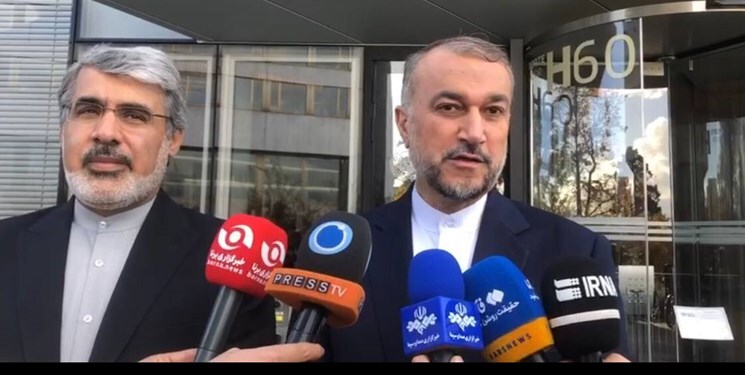 امیرعبداللهیان در جمع خبرنگاران: آمریکا بیشتر فیگور ارسال کمکهای انساندوستانه به غزه را گرفته است امیرعبداللهیان در جمع خبرنگاران: آمریکا بیشتر فیگور ارسال کمکهای انساندوستانه به غزه را گرفته است